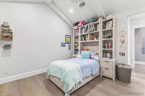 Bedroom - 461 I Ave, Coronado, CA 92118 photo 4 of 6