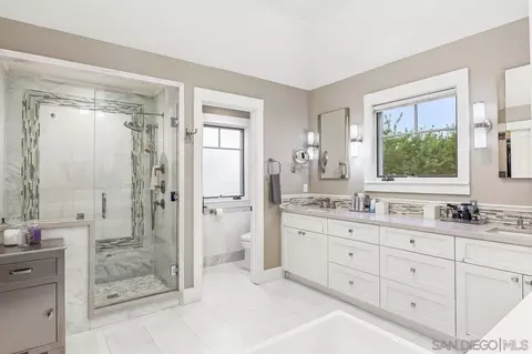 Bath - 461 I Ave, Coronado, CA 92118 photo 6 of 6