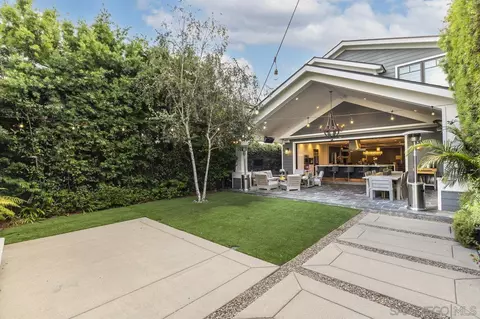 Exterior - 461 I Ave, Coronado, CA 92118 photo 6 of 9