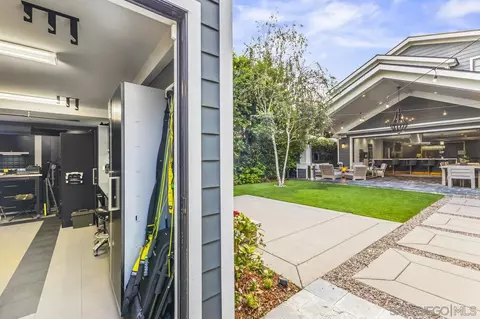 Exterior - 461 I Ave, Coronado, CA 92118 photo 9 of 9