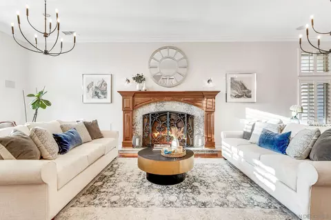 Living - 939 Calle Santa Cruz, Encinitas, CA 92024 photo 3 of 10