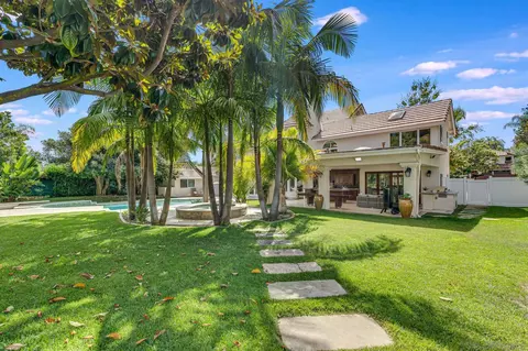 Exterior - 939 Calle Santa Cruz, Encinitas, CA 92024 photo 9 of 18