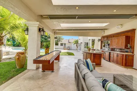 Exterior - 939 Calle Santa Cruz, Encinitas, CA 92024 photo 5 of 18