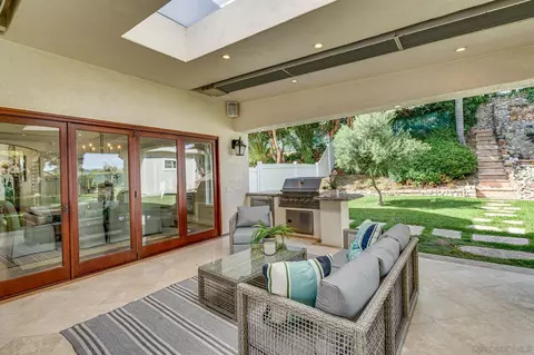 Exterior - 939 Calle Santa Cruz, Encinitas, CA 92024 photo 7 of 18