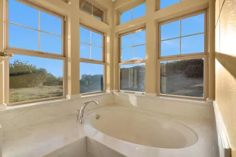Bath - Undisclosed, Julian, CA 92036 photo 2 of 6