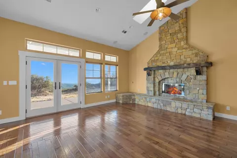 Living - Undisclosed, Julian, CA 92036 photo 4 of 11