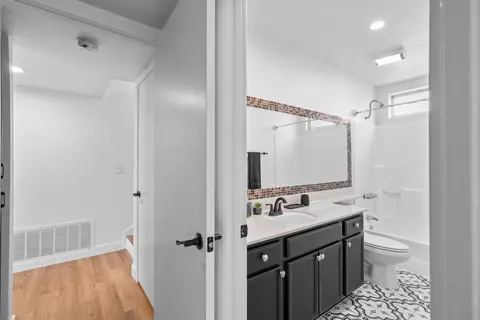 1881 Loreto Gln, Escondido, CA 92027 photo 16