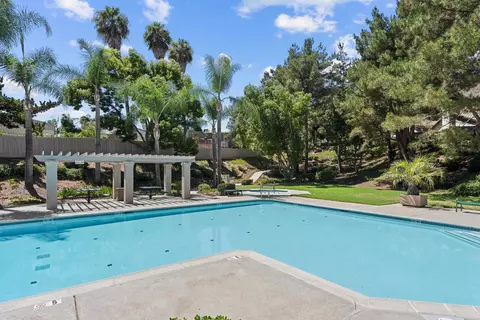 1881 Loreto Gln, Escondido, CA 92027 photo 25