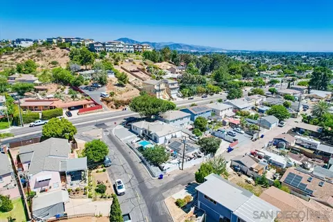 View/Area - 4112 Blackton Dr, La Mesa, CA 91941 photo 10 of 11