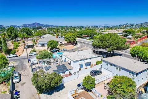 View/Area - 4112 Blackton Dr, La Mesa, CA 91941 photo 8 of 11
