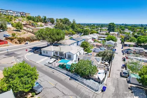 View/Area - 4112 Blackton Dr, La Mesa, CA 91941 photo 6 of 11