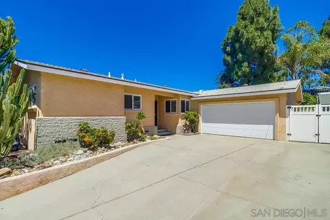 Exterior - 7620 Torrem St, La Mesa, CA 91942 photo 6 of 20