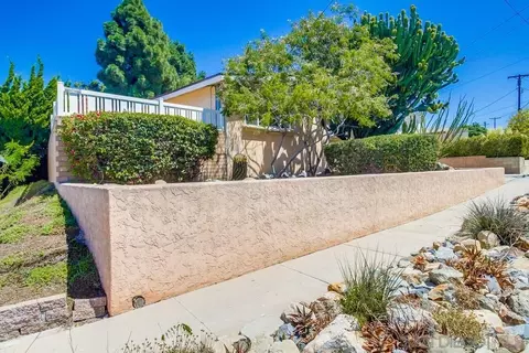 Exterior - 7620 Torrem St, La Mesa, CA 91942 photo 4 of 20