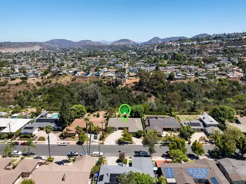 5922 Henley, San Diego, CA 92120