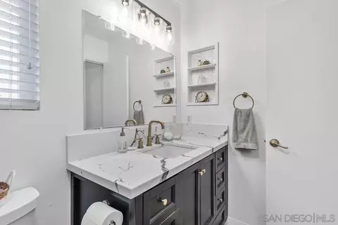 Bath - 4750 70th St #2, La Mesa, CA 91942 photo 2 of 3