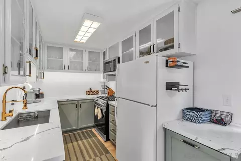 Kitchen - 4750 70th St #2, La Mesa, CA 91942 photo 2 of 4