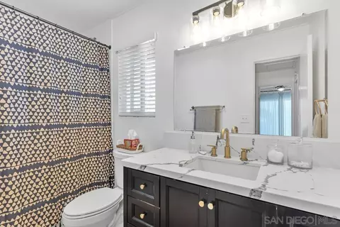 Bath - 4750 70th St #2, La Mesa, CA 91942 photo 1 of 3