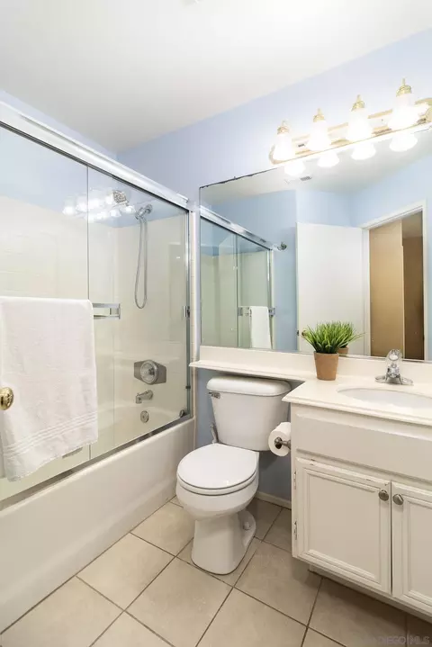 435 Whispering Willow Dr #B, Santee, CA 92071 photo 18