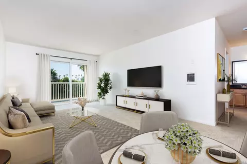 3030 Suncrest Dr #304, San Diego, CA 92116