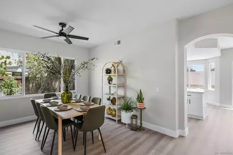 1699 Mountain Pass Cir, Vista, CA 92081 photo 11