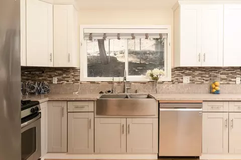 Kitchen - 3418 Alta Loma Dr, Jamul, CA 91935 photo 3 of 5