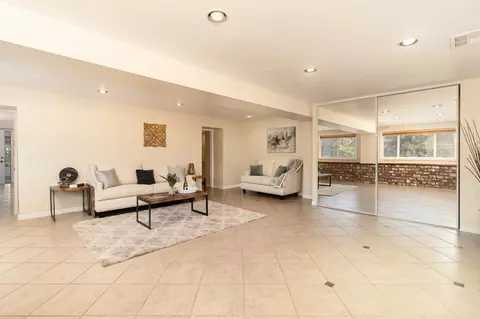 Living - 3418 Alta Loma Dr, Jamul, CA 91935 photo 4 of 6
