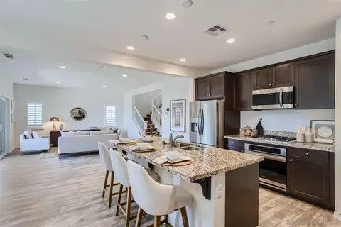 398 Ventasso Way, Fallbrook, CA 92028 photo 4