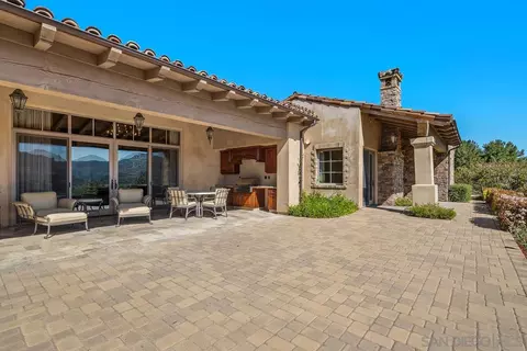 Exterior - 17867 Joyas Ct, Poway, CA 92064 photo 9 of 14