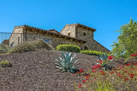 Exterior - 17867 Joyas Ct, Poway, CA 92064 photo 2 of 14