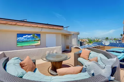 Exterior - 30 Green Turtle, Coronado, CA 92118 photo 5 of 14