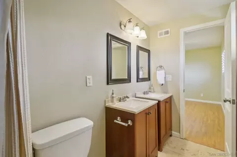Bath - 9330 Goyette Pl, Santee, CA 92071 photo 3 of 4