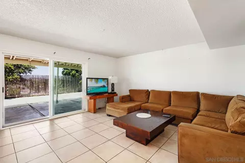 Living - 2553 Marjo Ct, Oceanside, CA 92056 photo 2 of 3