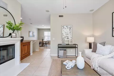 10561 Zenor Ln UNIT 63, San Diego, CA 92127