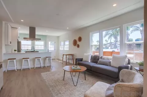 Living - 1508 Bush St, Oceanside, CA 92058 photo 1 of 3
