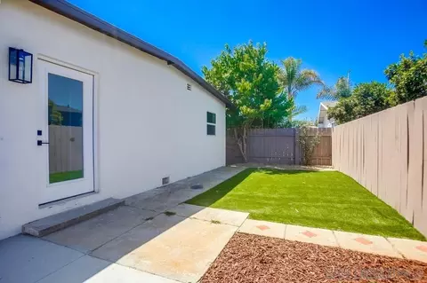 Exterior - 1508 Bush St, Oceanside, CA 92058 photo 3 of 10