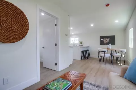 Entry Way - 1508 Bush St, Oceanside, CA 92058 photo 1 of 1