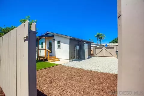 Exterior - 1508 Bush St, Oceanside, CA 92058 photo 5 of 10
