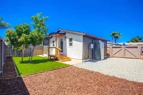 Exterior - 1508 Bush St, Oceanside, CA 92058 photo 6 of 10