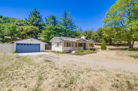 Exterior - 3944 Cedar Dr, Julian, CA 92036 photo 5 of 7