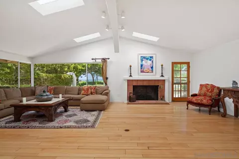 2660 Hidden Valley Rd, La Jolla, CA 92037 photo 7