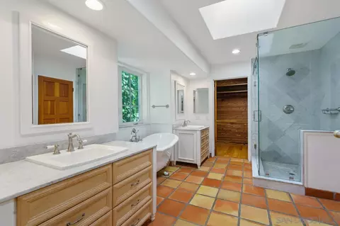 2660 Hidden Valley Rd, La Jolla, CA 92037 photo 27
