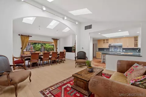 2660 Hidden Valley Rd, La Jolla, CA 92037 photo 17