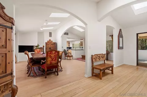 2660 Hidden Valley Rd, La Jolla, CA 92037 photo 12