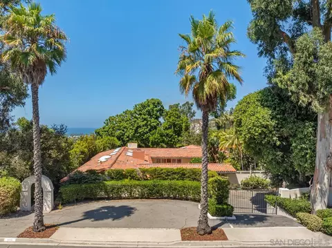 2660 Hidden Valley Rd, La Jolla, CA 92037 photo 35