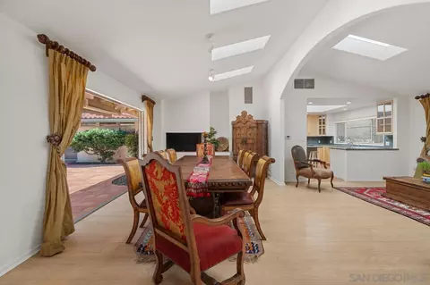 2660 Hidden Valley Rd, La Jolla, CA 92037 photo 13