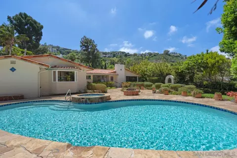 2660 Hidden Valley Rd, La Jolla, CA 92037 photo 5