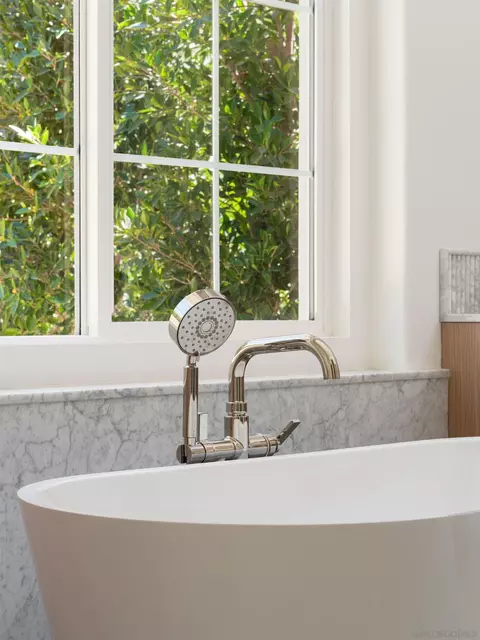 Bath - 540 Park Ln, Encinitas, CA 92024 photo 2 of 11