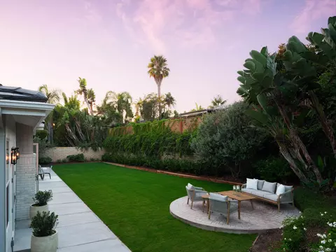 Exterior - 540 Park Ln, Encinitas, CA 92024 photo 5 of 12