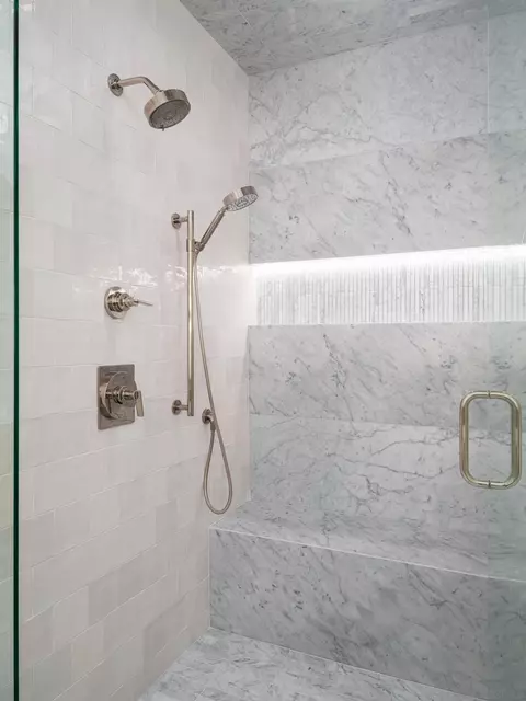 Bath - 540 Park Ln, Encinitas, CA 92024 photo 4 of 11