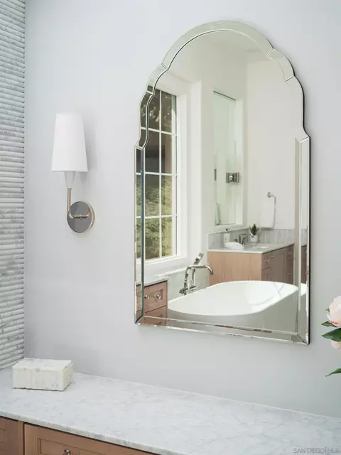 Bath - 540 Park Ln, Encinitas, CA 92024 photo 11 of 11